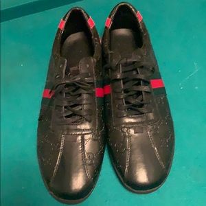 New Gucci shoes worn once size 11